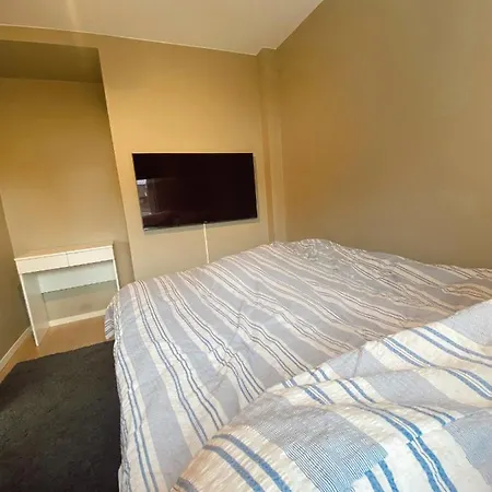With Two Bedrooms At Kronstad, برغن